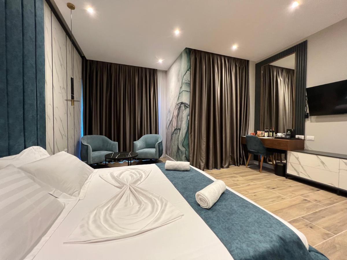 Domus Hotel & Apartments Shëngjin Εξωτερικό φωτογραφία